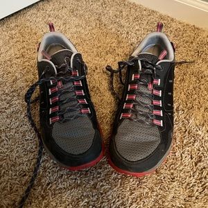 Columbia Conspiracy Razor Outdry sz 9